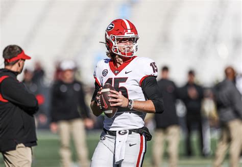 Heisman Trophy odds entering 2023 college football season.